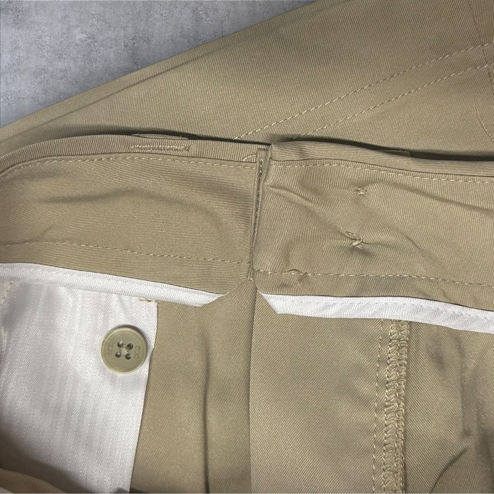 BCG Shorts Women 12 Khaki Stretch Mid Rise 7" Inseam Pockets Lightweight Walking - Picture 8 of 9